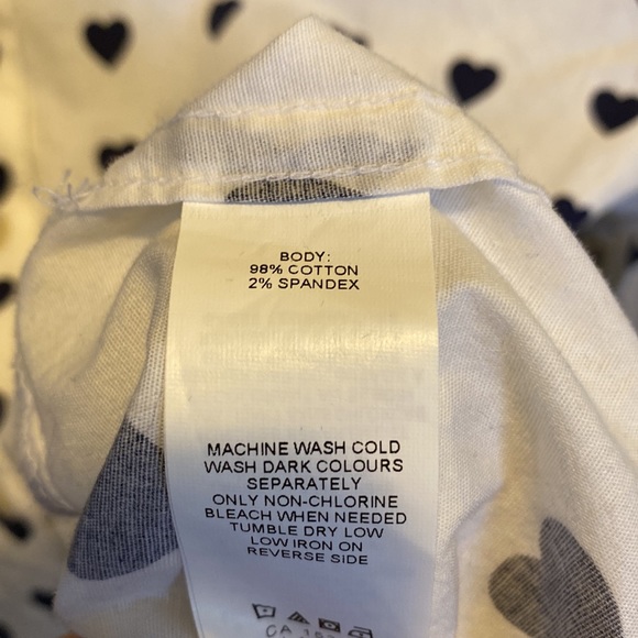 Heart print button up shirt 🖤 - Picture 6 of 6